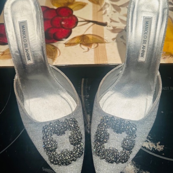 MANOLO BLAHNIK Metallic Silver Crystal Buckle CASSIADO Heel Sandals EU 41 - Picture 1 of 16